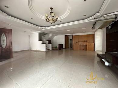 Bukit tinggi 1 2.5sty Semi D Fully extended n renovated value buy