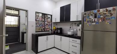 Value Buy Partially Furnished & Renovated 2 Sty Bandar Puteri Klang