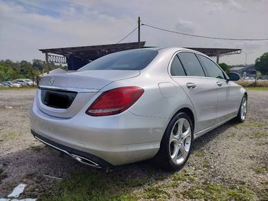 Mercedes Benz C200 AVANTGARDE (CKD) 2.0 (A)