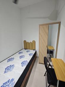 Bilik Sewa Meta Residence-3 min ke MRT - Internet laju- Kemasukan NOV!