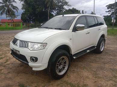 Mitsubishi PAJERO 2.5 SPORT GS (A)