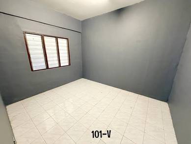 Ground Floor Pangsapuri Pelangi Indah Klang 650sqft 3r2b Freehold Sale