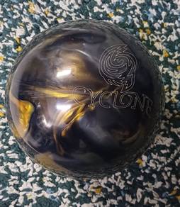 REACTIVE BOWLING BALL ebonite Cyclone 14 lb
