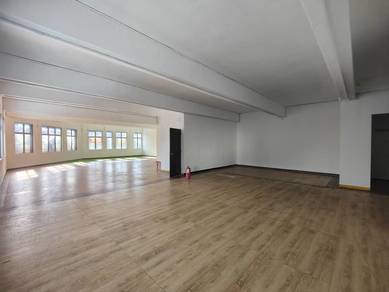 Setia Indah @ 3 Storey Shoplot Corner For Rent