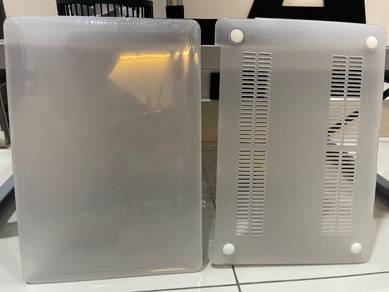 MacBook Air 13 case with screen protector