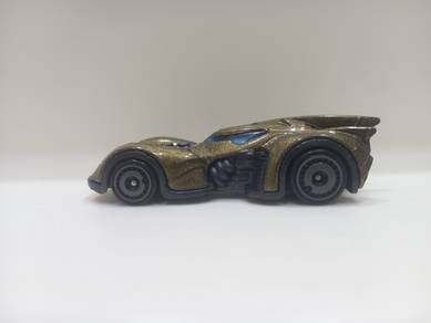 Hot Wheels Arkham Asylum Batman Batmobile Diecast
