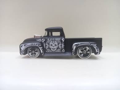 Hot Wheels Custom '56 Ford Truck Diecast