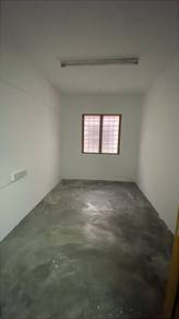 Murah murah sewa 3 bilik  walk up Damansara damai