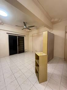 Tampoi Indah Full Loan 3 Bedroom Apartment For Sale
