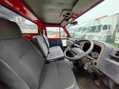 2010 Daihatsu Delta V116 Tipper 5000KG 18inch door