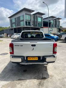 Mitsubishi TRITON 2.4 VGT A/T PREMIUM (A)