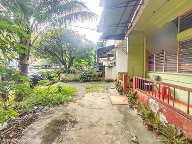 Corner Flat PKNS Seksyen 17 Petaling Jaya Ground floor facing open