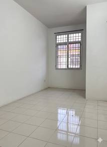 International Lot. Taman Kubang Pasu 2 Jitra Kedah. Teres 2 tingkat.