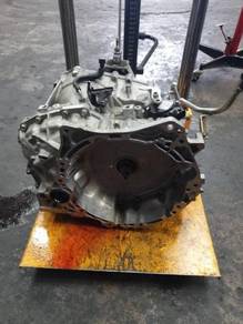 Nissan x trail t30 t31 2.0 2.5 auto gearbox