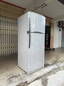 Toshiba Ice Maker Peti ais Fridge 550Liters