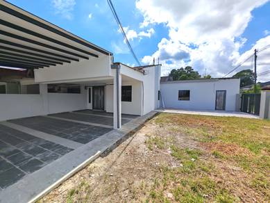 Taman Universiti Skudai Single Storey Corner Lot  Fully Reno
