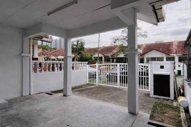 Seri Kembangan Taman Dato Demang Single Storey (Taman Equine MRT)