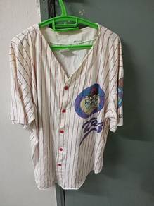 2.vintage tazmania shirt 90s