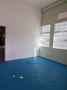 Kedai Tkt Bawah Taman Vistana Indah
