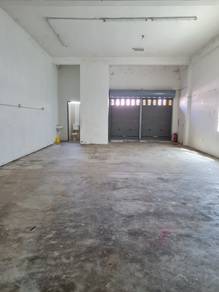 Kedai Tkt Bawah Taman Vistana Indah