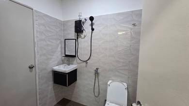 2stry Kemboja 5A, Fully Furnished near KKB, UMW,LINEGERY. CHERRY