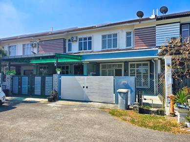 FACING OPEN Double Storey Terrace Taman Langat Utama / Murni Banting