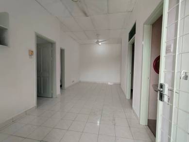 Taman Penampang Apartment/ 3rd floor / Penampang