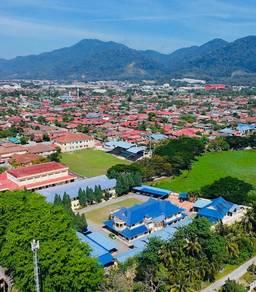 BANGUNAN PUSAT PENGAJIAN ISLAM , SEMI D , ASRAMA 2TINGKAT &DEWAN PeraK