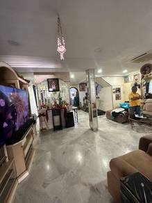 Double Storey Corner Renovated [Taman Kinrara Puchong]
