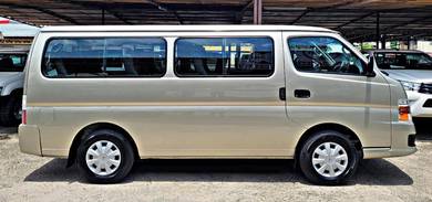 Nissan URVAN 3.0D WINDOW VAN VIP SEATS 14 SEATERS