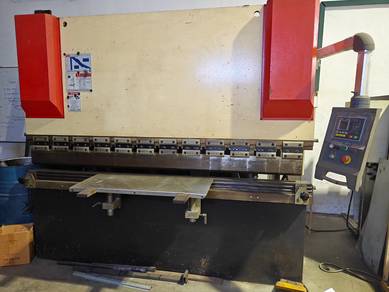 Used Hydraulic Press Brake/Bending Machine 1000KN