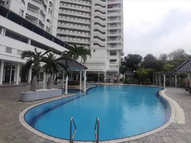 [CORNER 1658SF] Menara Greenview, Low Floor, 2 Carpark, Prime Location