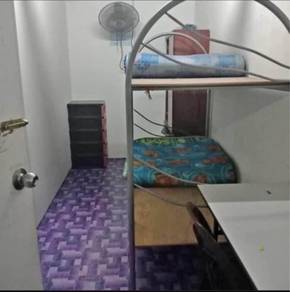Bundusan Plaza (Beverly Hills) Upper Floor Room For RENT (Girls Only)