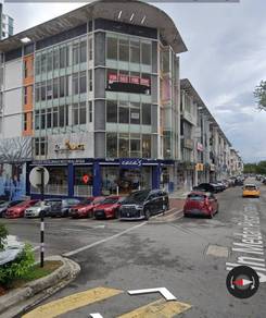 Bangi Sentral Corner Unit Ground Floor with Car Park Basement for RENT