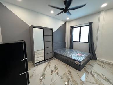 Jalan Damai @ Jb town Room Rent No Agent fee Master Bedroom Rent Room