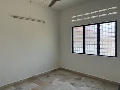 1 Sty house at Bdr Baru Putra Bercham Ipoh
