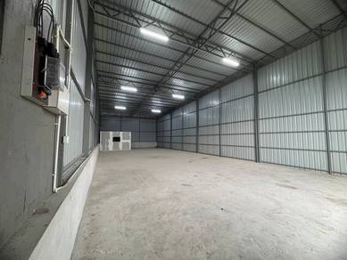 Warehouse Permatang Tinggi 