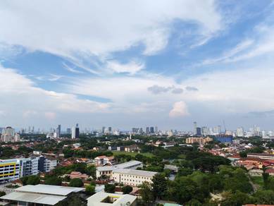ShineVille Park Condo at Farlim : Freehold Below market value For Sale