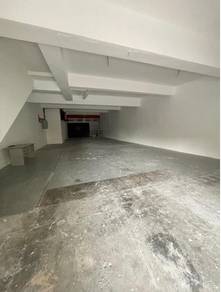 [Ground Floor] Limited 3 storey shop Bandar Seri Putra Bangi Kajang
