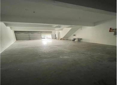 [Ground Floor] Limited 3 storey shop Bandar Seri Putra Bangi Kajang
