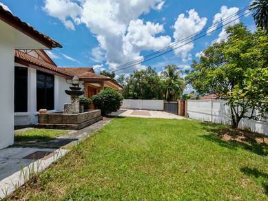 BIG 9000sf Single Storey Bungalow Bandar Rinching Semenyih