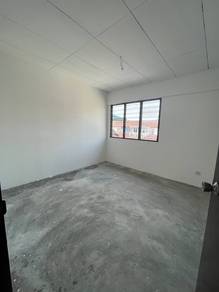 ##House refurbish and strategic Location##