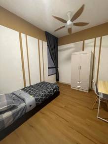 Riana South Condo UCSI Cheras Medium Room For Rent (Female only)