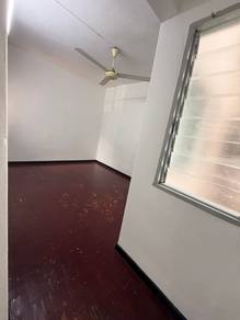 Villa condo / relau / near golden triangle