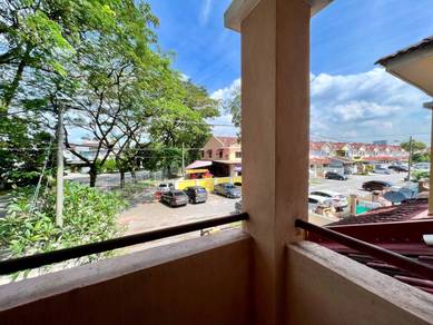 CORNER LOT BIG LAND Double Storey Terrace Taman Puchong Tekali Puchong