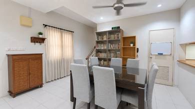 NICE 30' x 60'  Double Storey Superlink Sunway Kayangan U9 Shah Alam