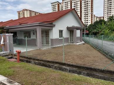 Corner Lot Single storey Taman Sri Melor seksyen 7 Bangi
