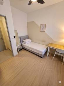 (Room Rental) M Luna Kepong near Kiara Bay & Metropolitan Lake, MRR2