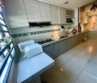 (DESERVE RENOVATED/BEACHFRONT) 3stry Terrace at Air Tawar, Butterworth