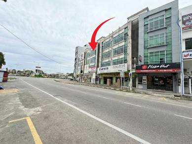 Shoplot 4 Tingkat di sebelah Bulatan Ladang, Pusat Bandaraya Kuala TRG